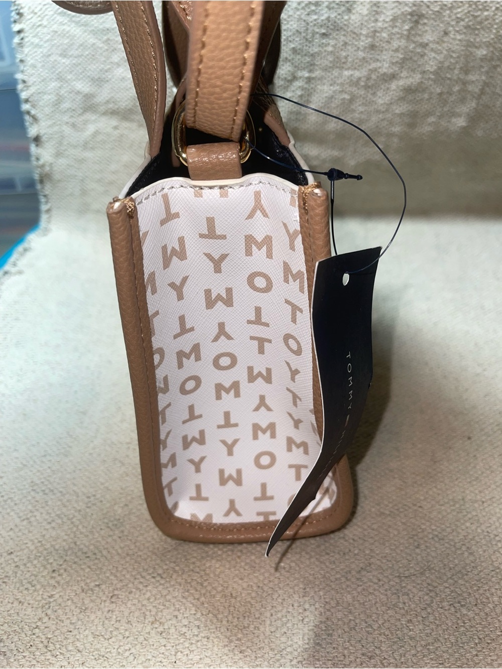 Tommy Hilfiger crossbody / mini tote light brown new - Picture 8 of 11